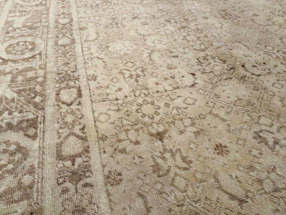Antique Persian Tabriz Carpet, No.14584 - Gsblank