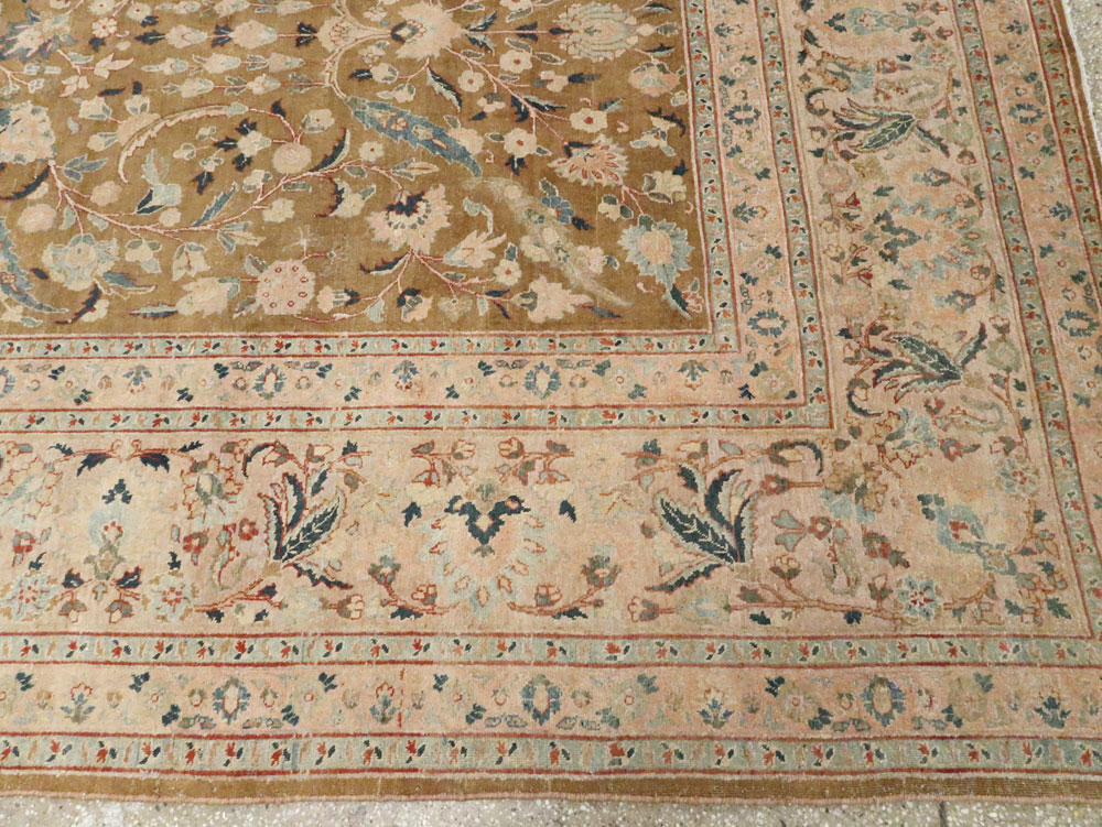 Antique Persian Tabriz Carpet, No.14630 - Gsblank