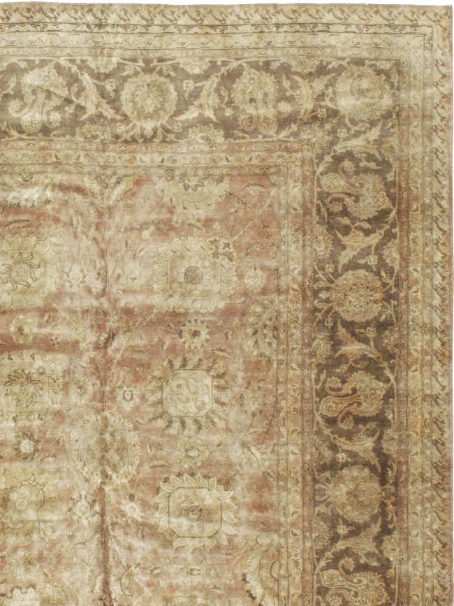 Antique Persian Tabriz Carpet, No.14636 - Gsblank