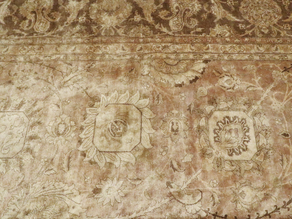 Antique Persian Tabriz Carpet, No.14636 - Gsblank