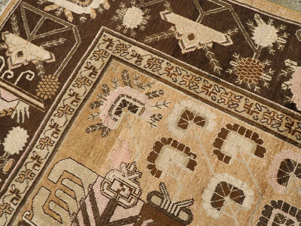 Vintage East Turkestan Khotan Pictorial Carpet, No.14651 - Gsblank