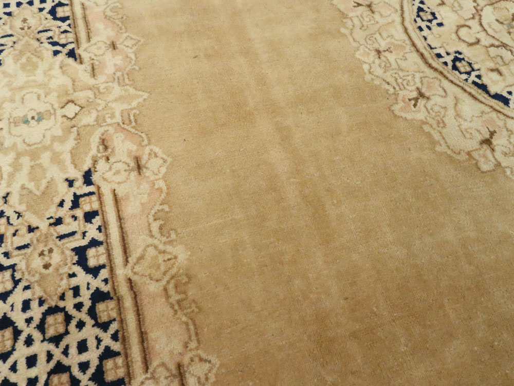 Vintage Persian Kerman Carpet, No.14663 - Gsblank