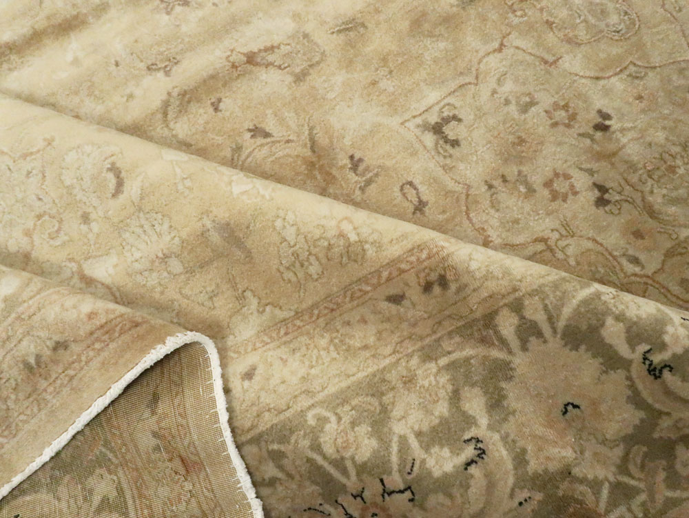 Vintage Persian Tabriz Carpet, No.14669 - Gsblank