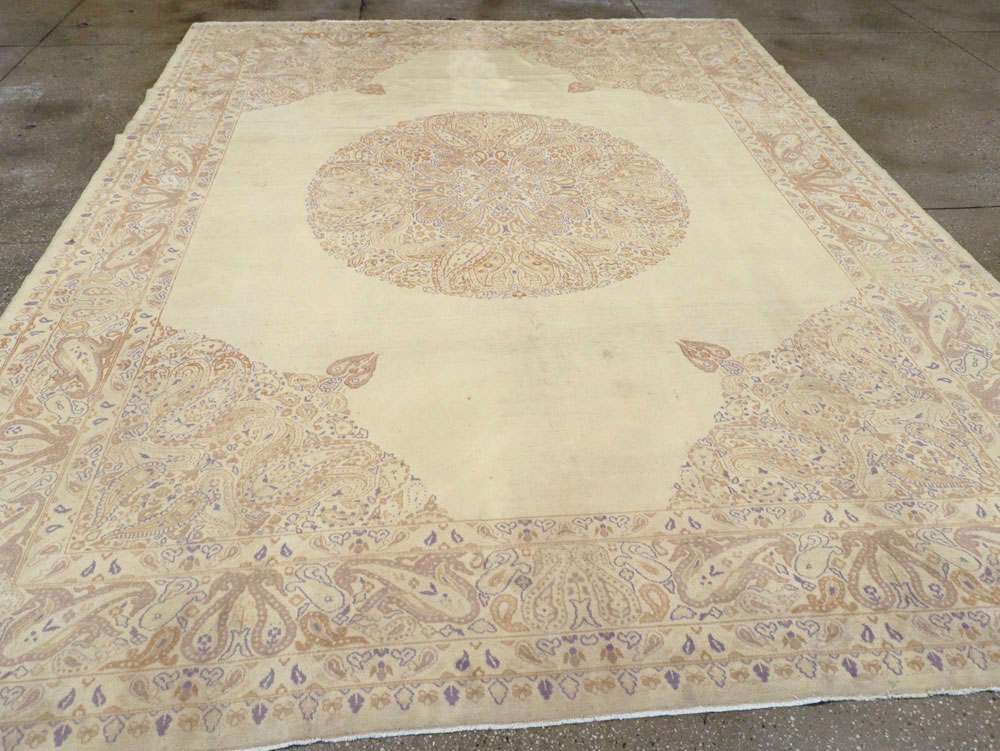 Vintage Persian Kerman Carpet, No.14740 - Gsblank