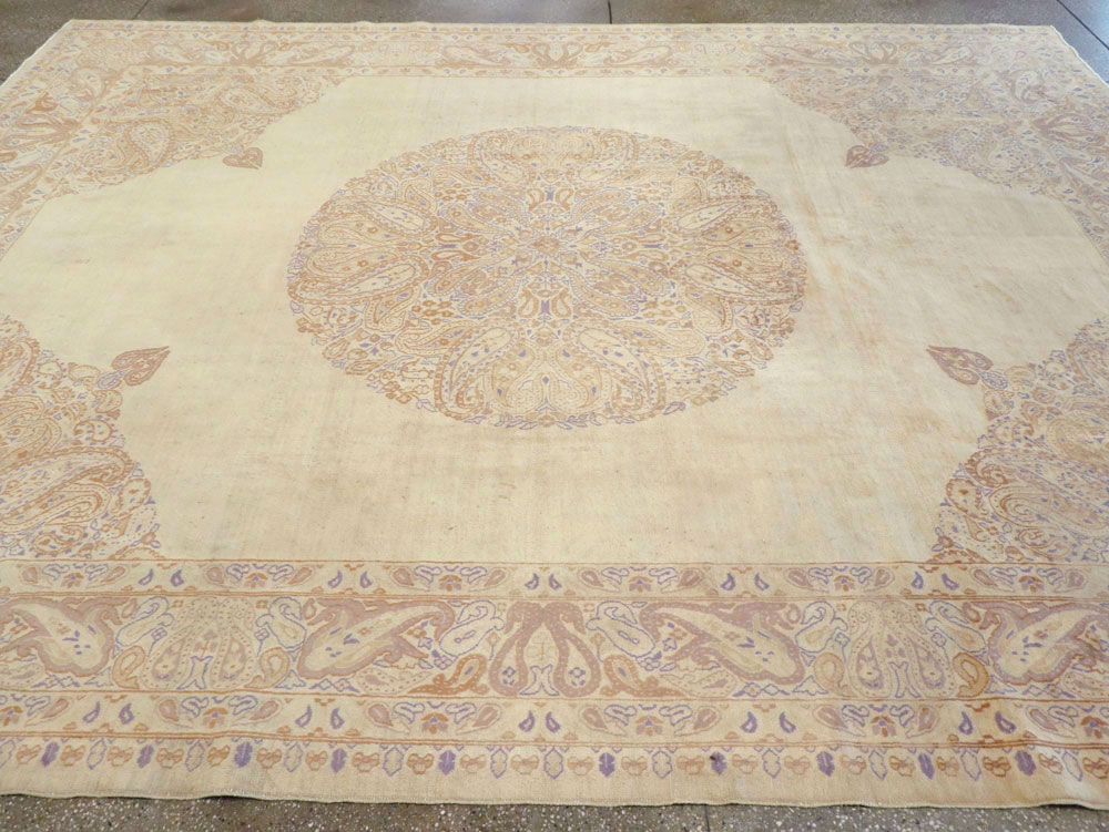 Vintage Persian Kerman Carpet, No.14740 - Gsblank