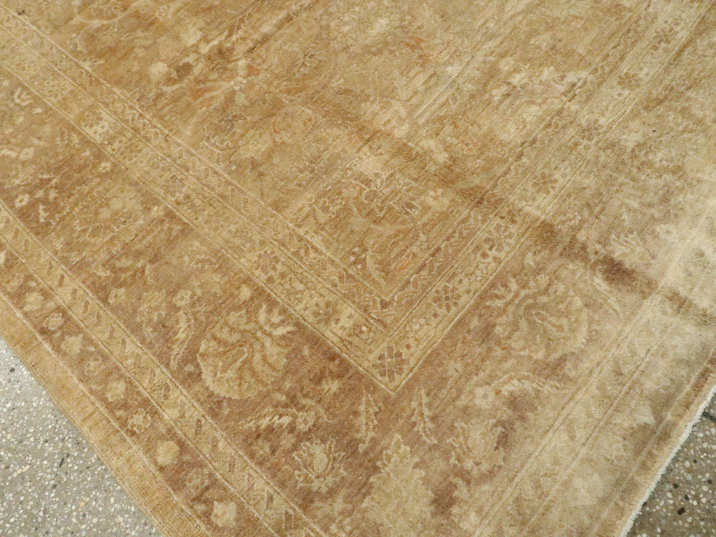 Vintage Indian Agra Carpet, No.14743 - Gsblank