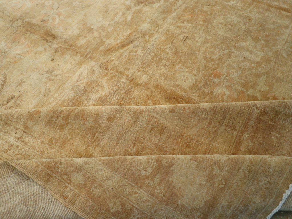 Vintage Indian Agra Carpet, No.14743 - Gsblank