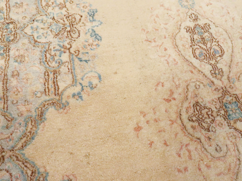 Vintage Persian Kerman Rug, No.14817 - Gsblank