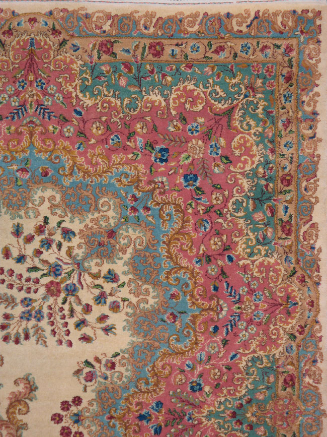 Vintage Persian Kerman Carpet, No.14824 - Gsblank