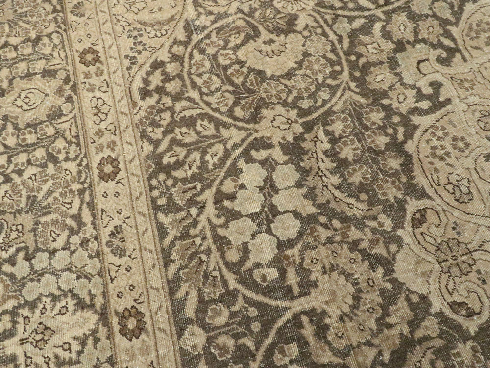 Antique Persian Tabriz Carpet, No.14837 - Gsblank