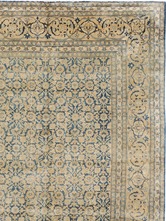 Antique Persian Tabriz Carpet, No.14932 - Gsblank