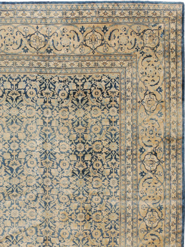 Antique Persian Tabriz Carpet, No.14932 - Gsblank