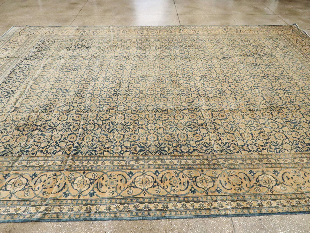 Antique Persian Tabriz Carpet, No.14932 - Gsblank