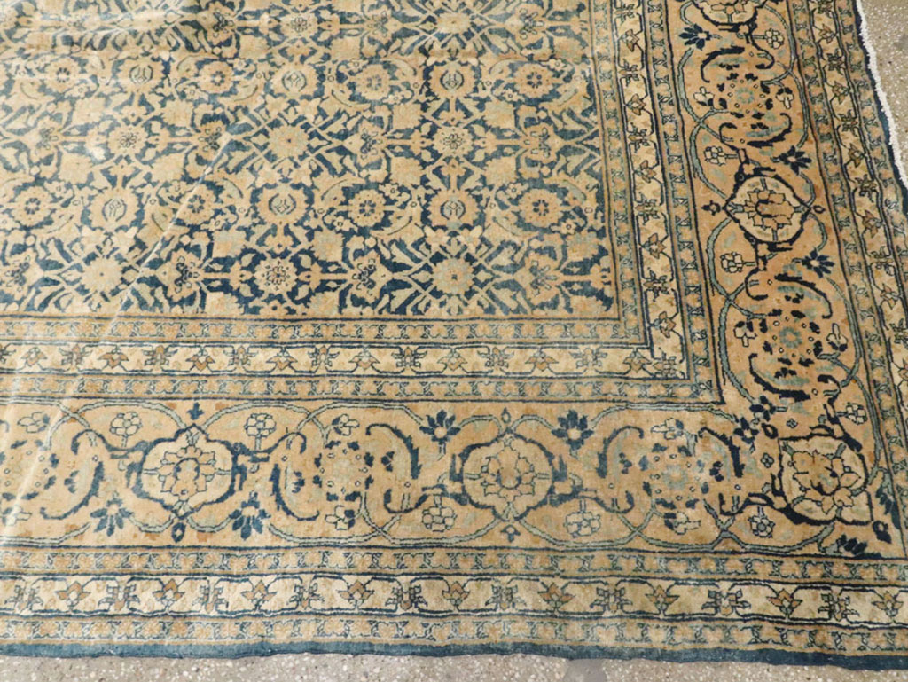 Antique Persian Tabriz Carpet, No.14932 - Gsblank