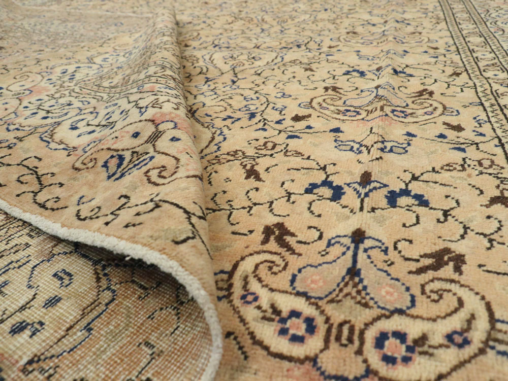 Vintage Turkish Sivas Carpet, No.14952 - Gsblank