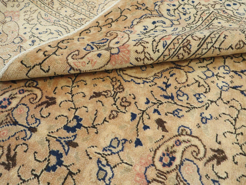 Vintage Turkish Sivas Carpet, No.14952 - Gsblank