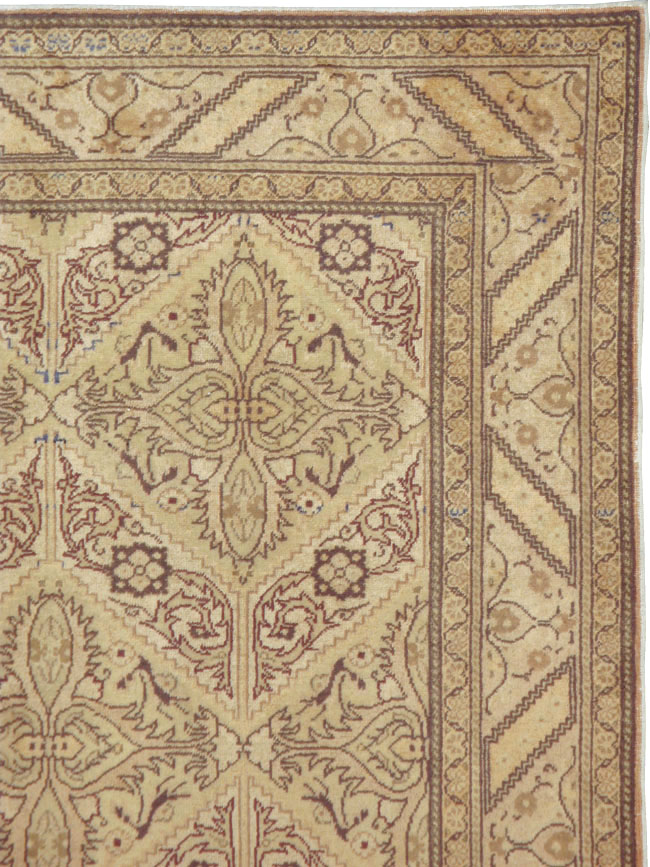 Vintage Turkish Sivas Carpet, No.14957 - Gsblank