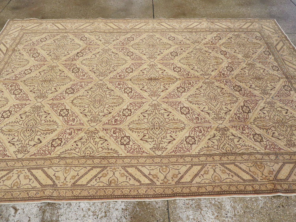 Vintage Turkish Sivas Carpet, No.14957 - Gsblank