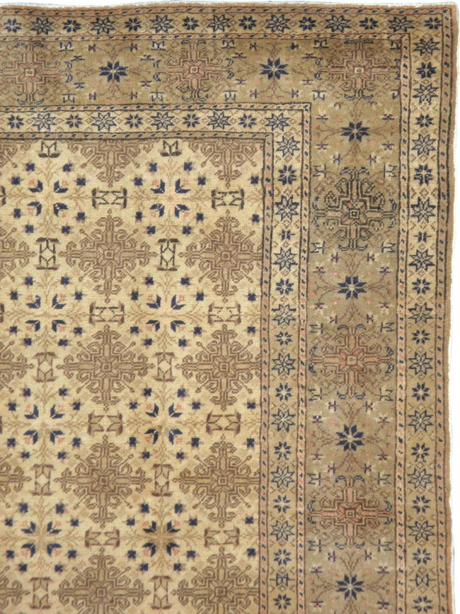 Vintage Turkish Sivas Carpet, No.14959 - Gsblank
