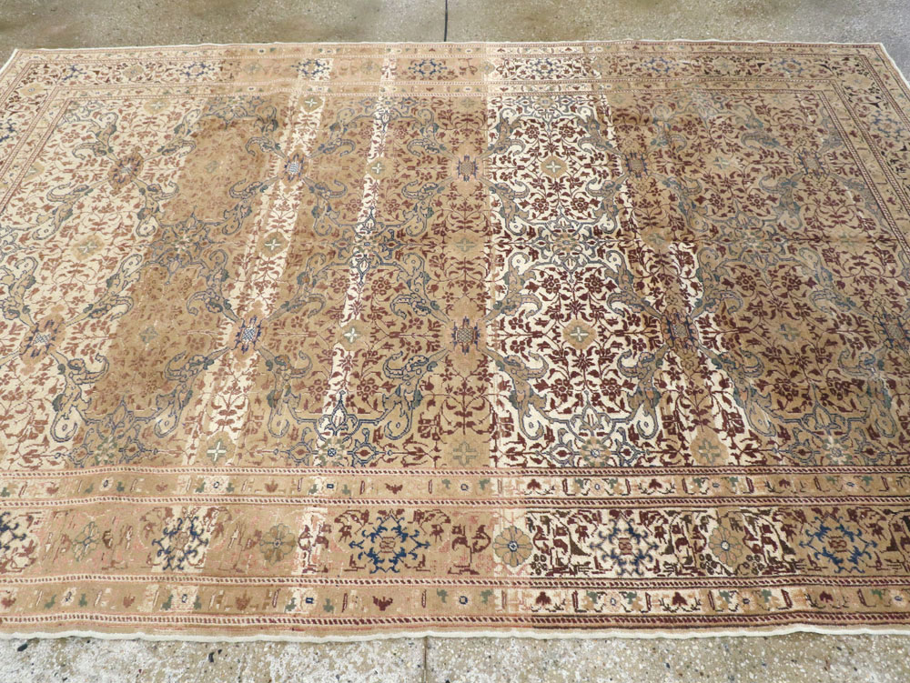 Vintage Turkish Sivas Carpet, No.14960 - Gsblank