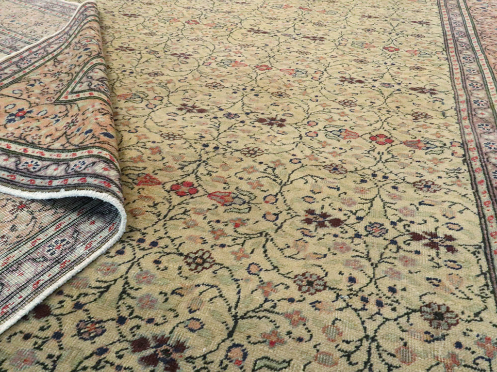 Vintage Turkish Sivas Carpet, No.14965 - Gsblank