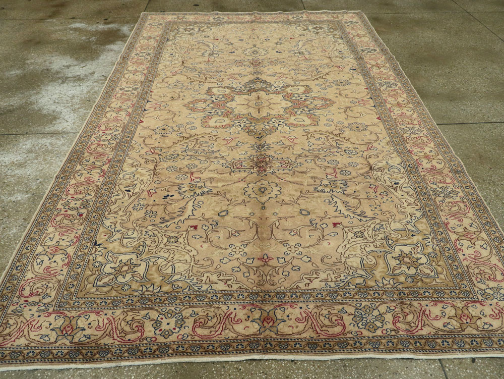 Vintage Turkish Sivas Carpet, No.14972 - Gsblank