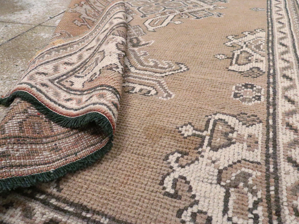 Antique Turkish Oushak Rug, No.15171 - Gsblank