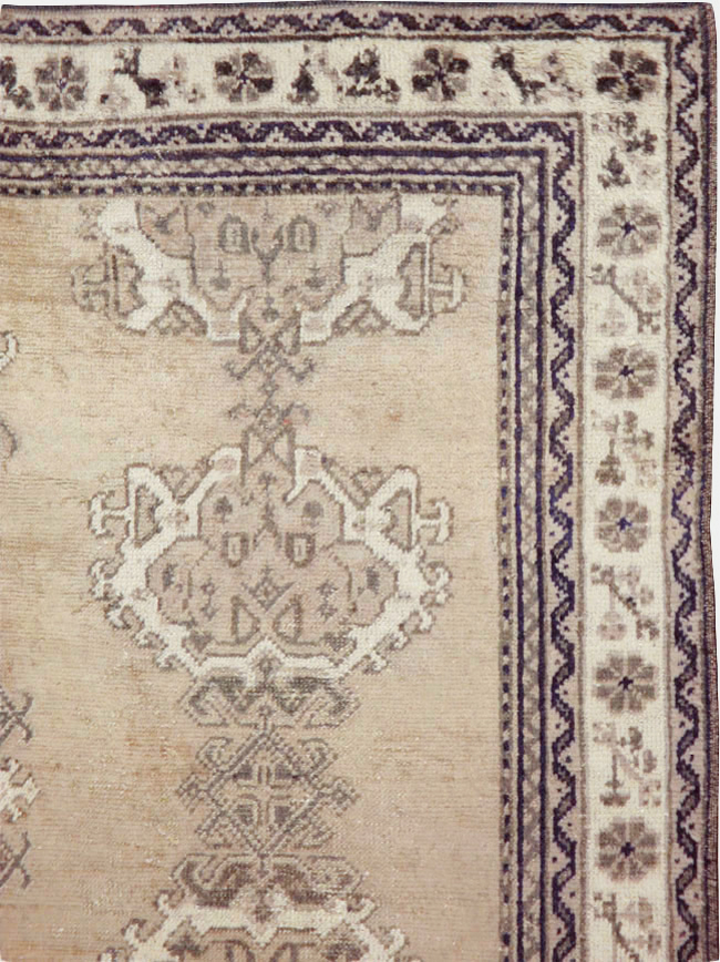 Antique Turkish Oushak Square Accent Carpet, No.15174 - Gsblank