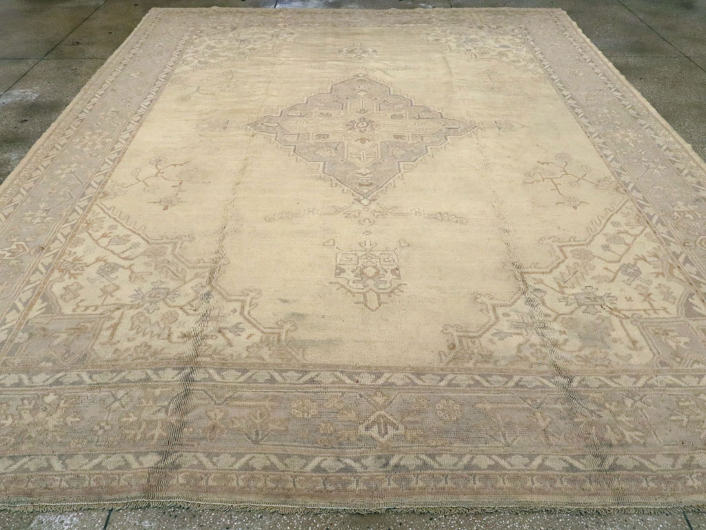 Antique Turkish Oushak Carpet, No.15253 - Gsblank