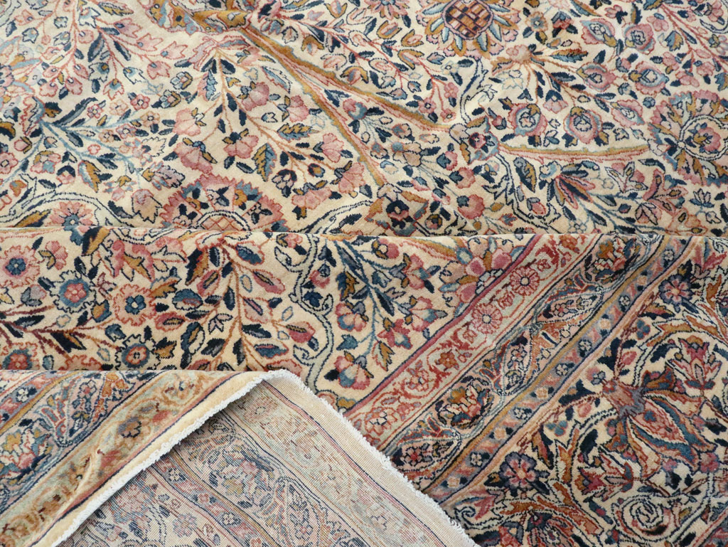 Antique Persian Lavar Kerman Carpet, No.15268 - Gsblank