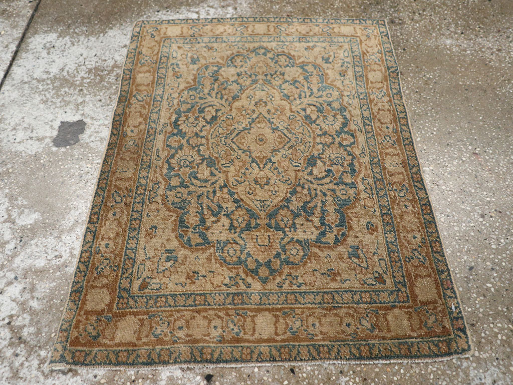 Antique Persian Mashad Throw Rug, No.15334 - Gsblank
