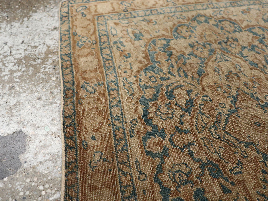 Antique Persian Mashad Throw Rug, No.15334 - Gsblank