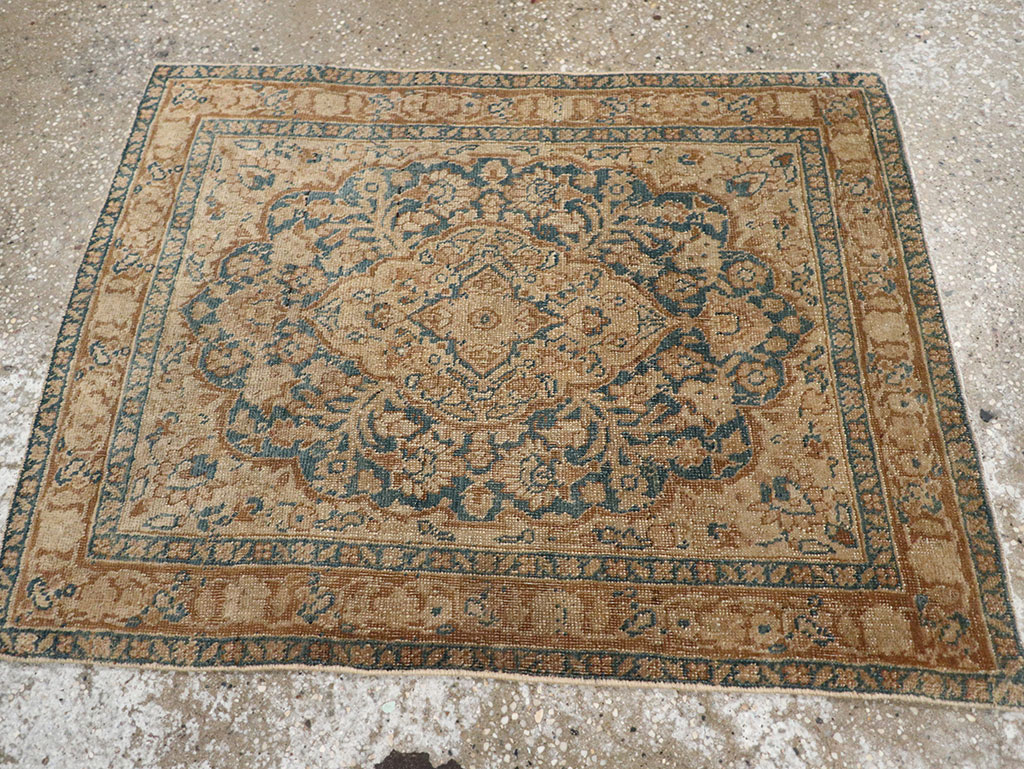 Antique Persian Mashad Throw Rug, No.15334 - Gsblank
