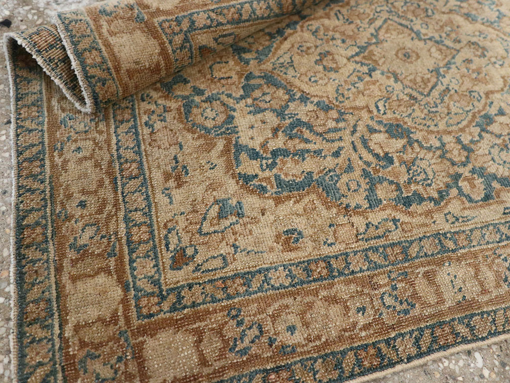 Antique Persian Mashad Throw Rug, No.15334 - Gsblank