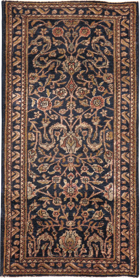 Antique Persian Mahal Rug, No.15336 - Gsblank