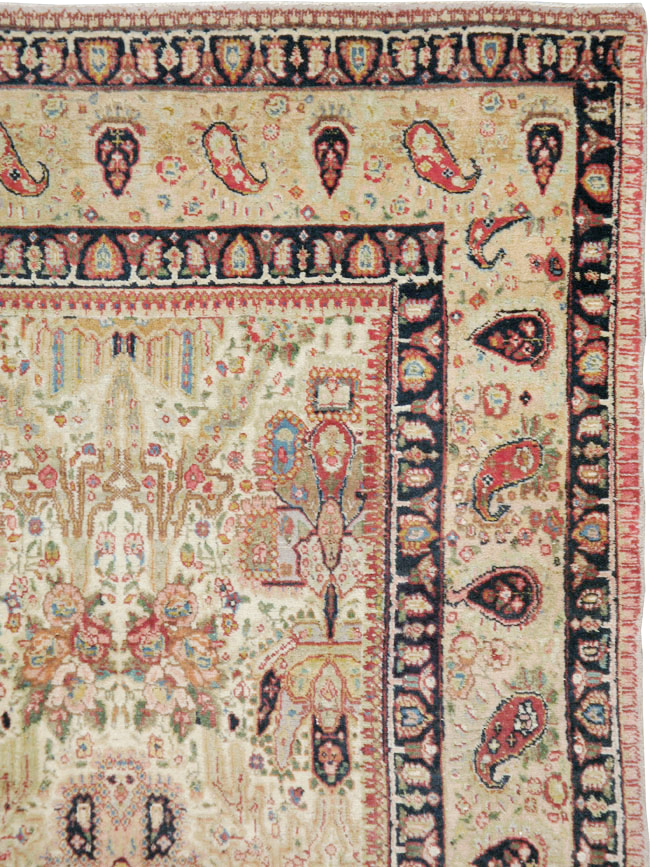 Antique Persian Tabriz Carpet, No.15341 - Gsblank