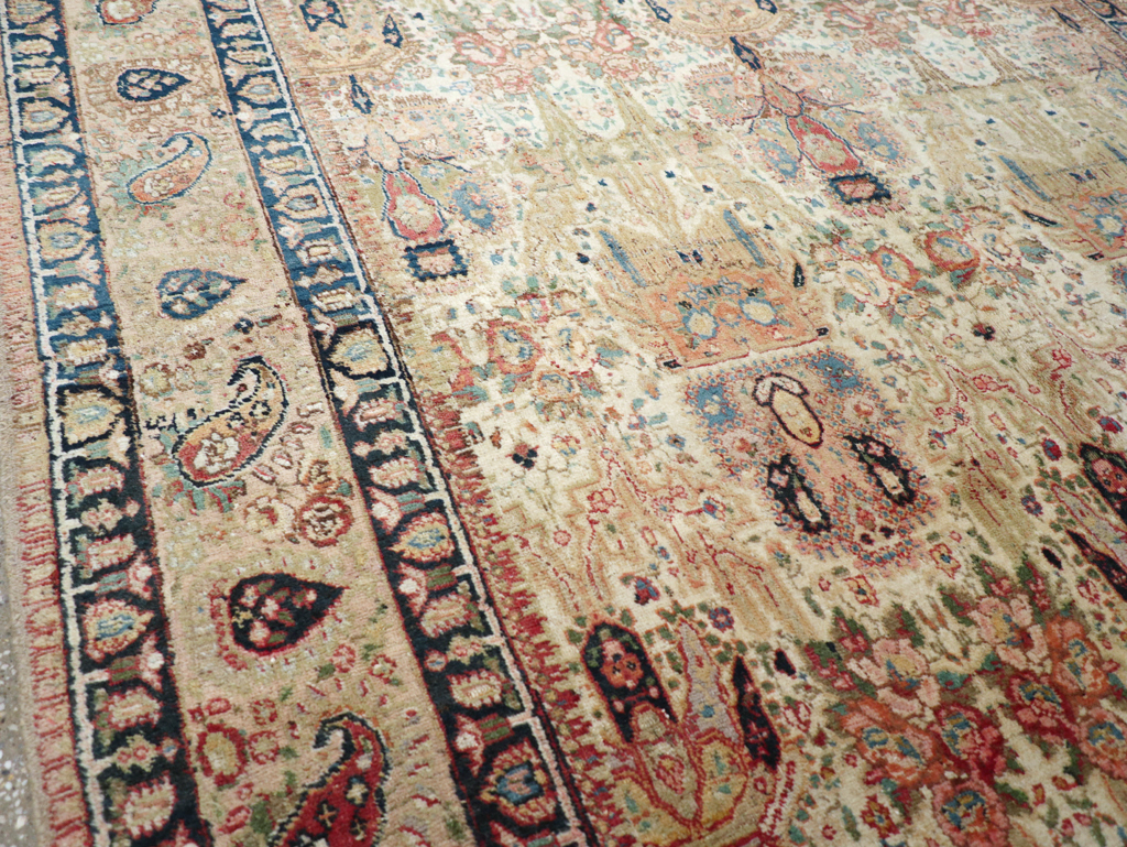 Antique Persian Tabriz Carpet, No.15341 - Gsblank