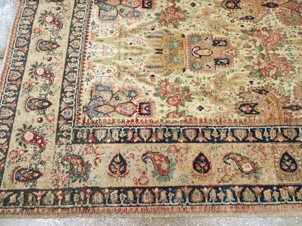 Antique Persian Tabriz Carpet, No.15341 - Gsblank