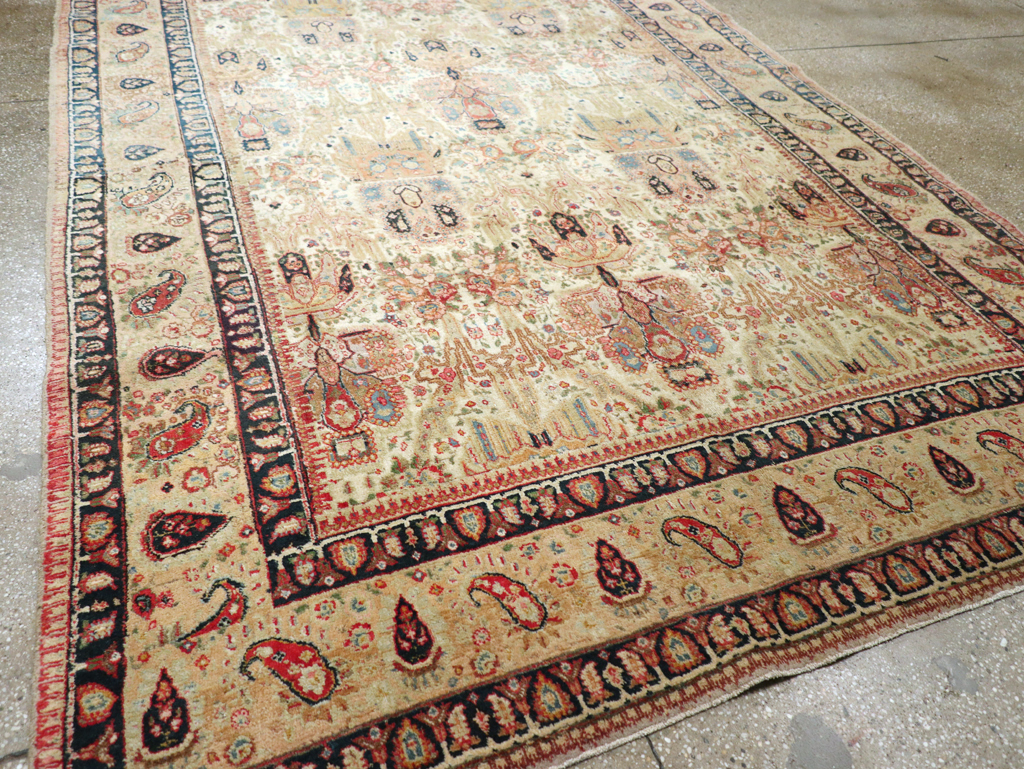Antique Persian Tabriz Carpet, No.15341 - Gsblank