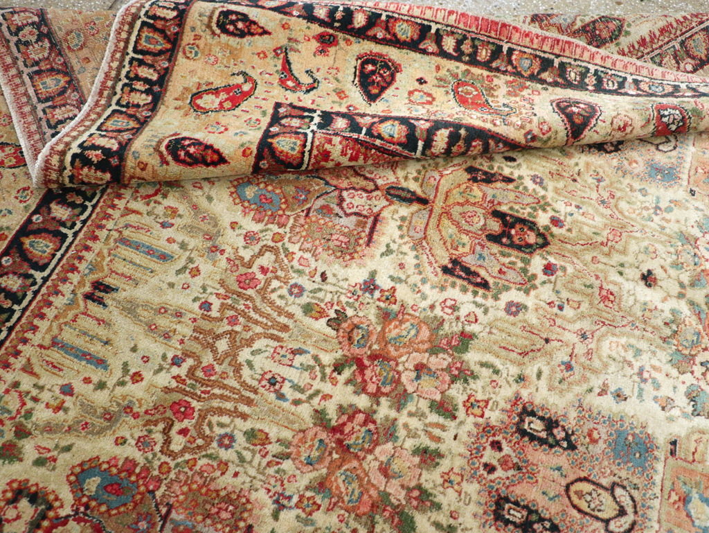 Antique Persian Tabriz Carpet, No.15341 - Gsblank