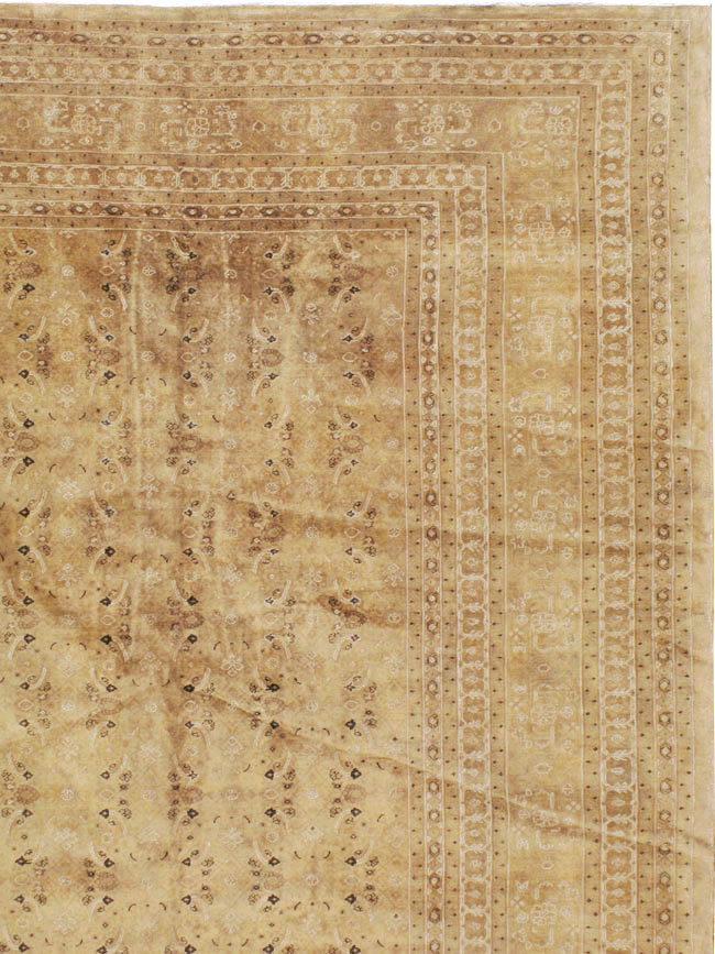 Antique Persian Tabriz Carpet, No.15349 - Gsblank