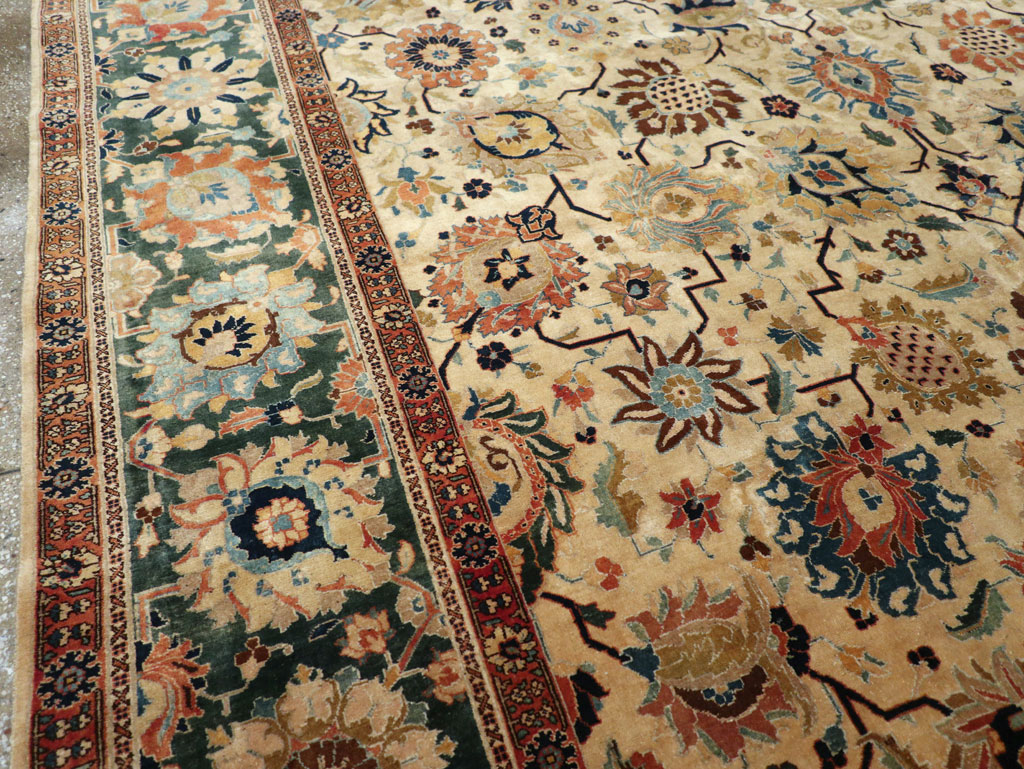 Vintage Persian Tabriz Carpet, No.15379 - Gsblank