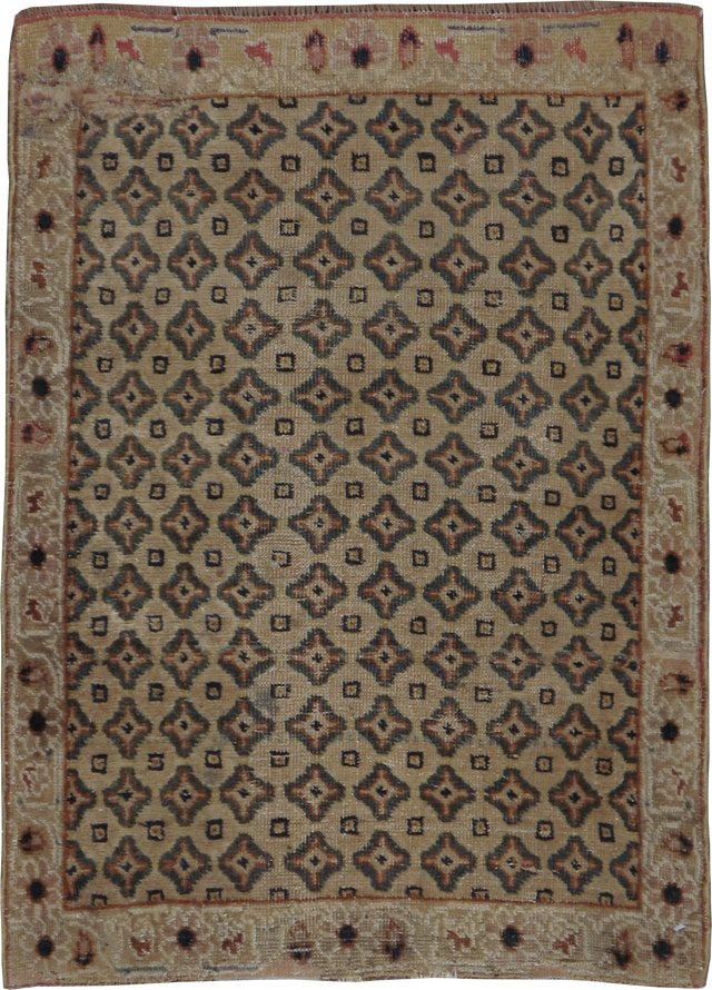 Antique Persian Tabriz Rug, No.15391 - Gsblank