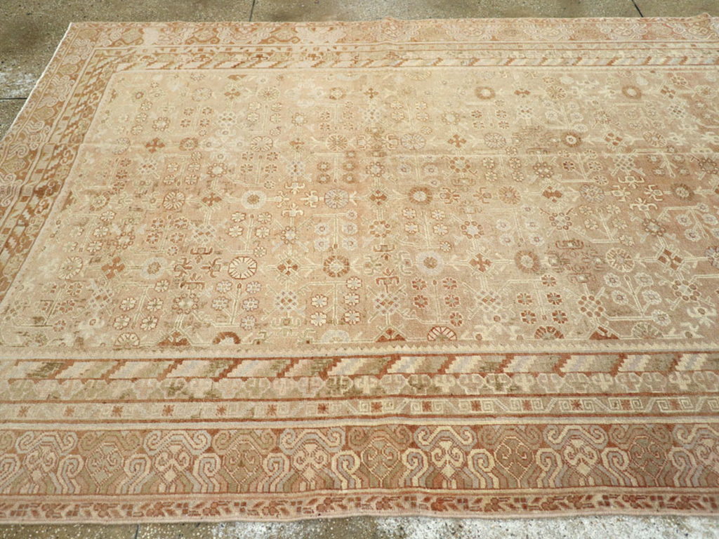 Antique East Turkestan Khotan Gallery Carpet, No.15512 - Gsblank