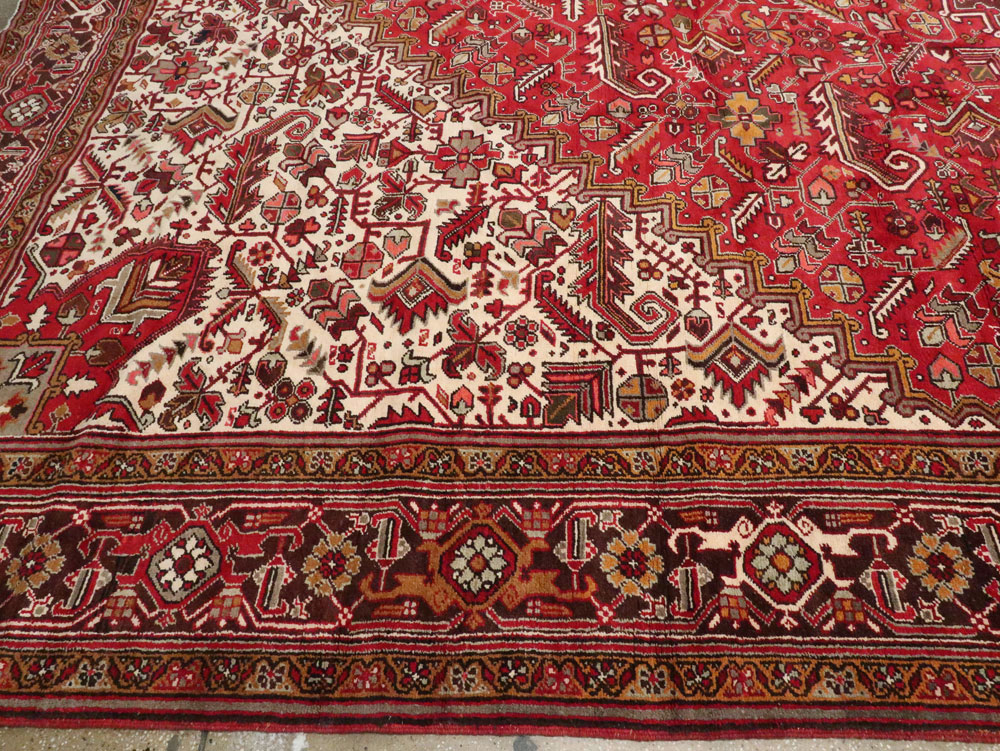 Vintage Persian Heriz Carpet, No.15530 - Gsblank