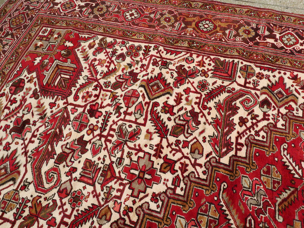 Vintage Persian Heriz Carpet, No.15530 - Gsblank