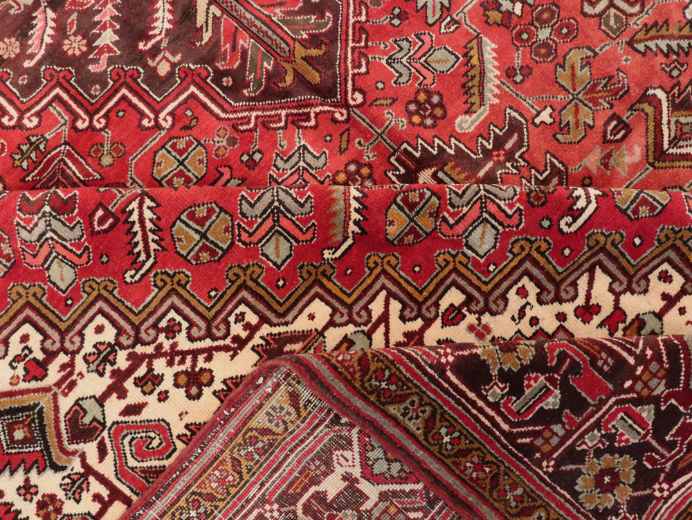 Vintage Persian Heriz Carpet, No.15530 - Gsblank