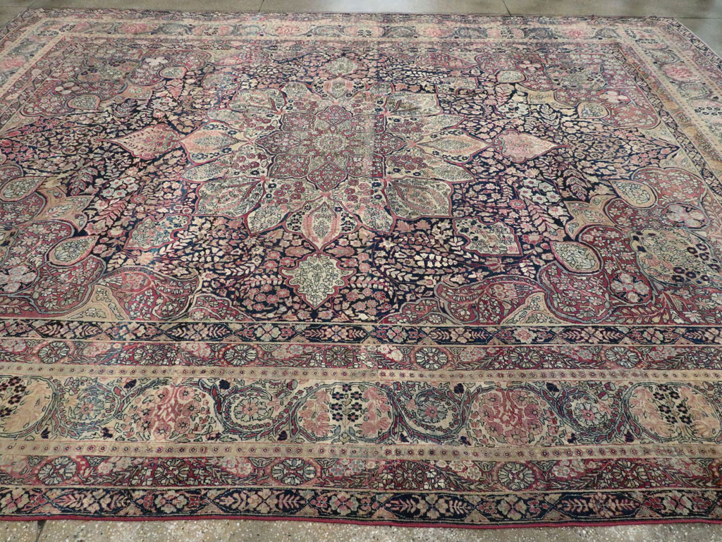 Antique Persian Lavar Kerman Carpet, No.15532 - Gsblank