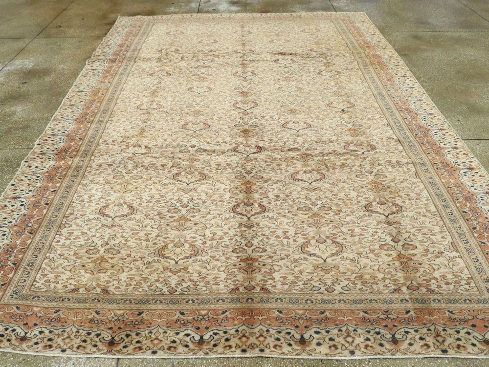 Vintage Turkish Sivas Carpet, No.15549 - Gsblank
