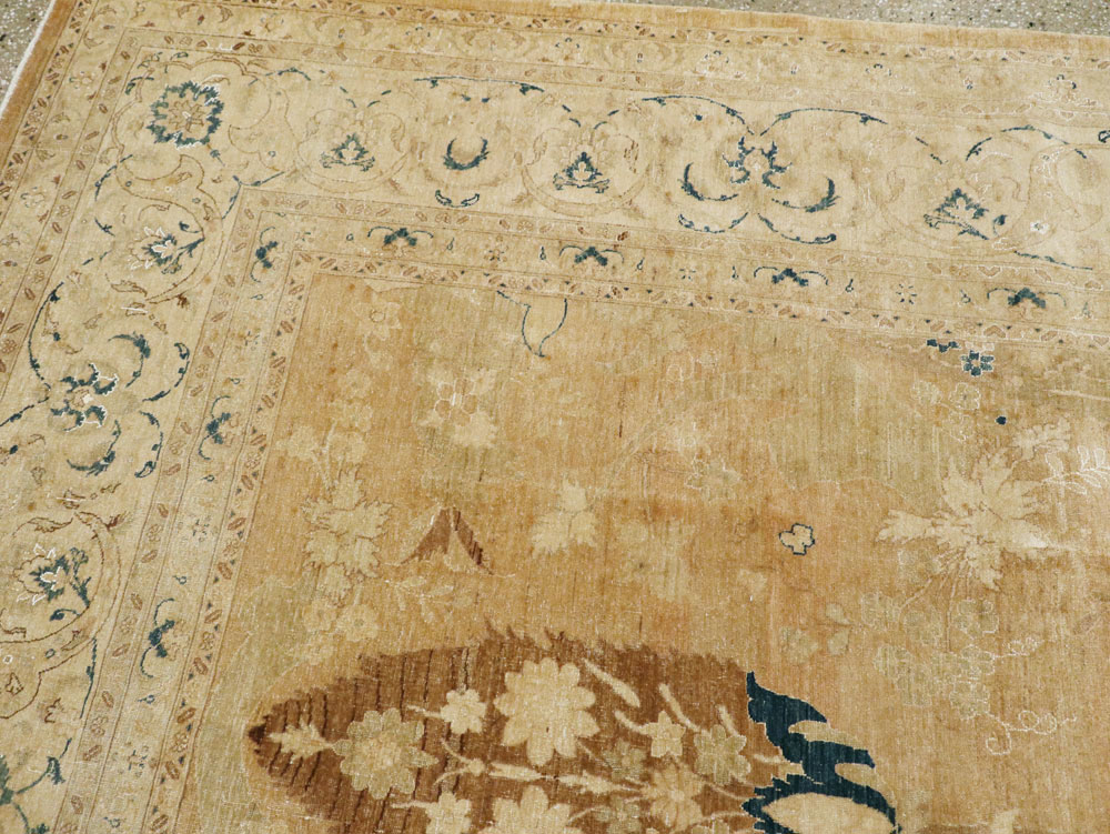 Antique Persian Tabriz Carpet, No.15593 - Gsblank